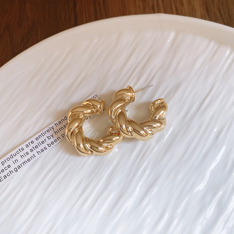 Golden-Twisted hoop