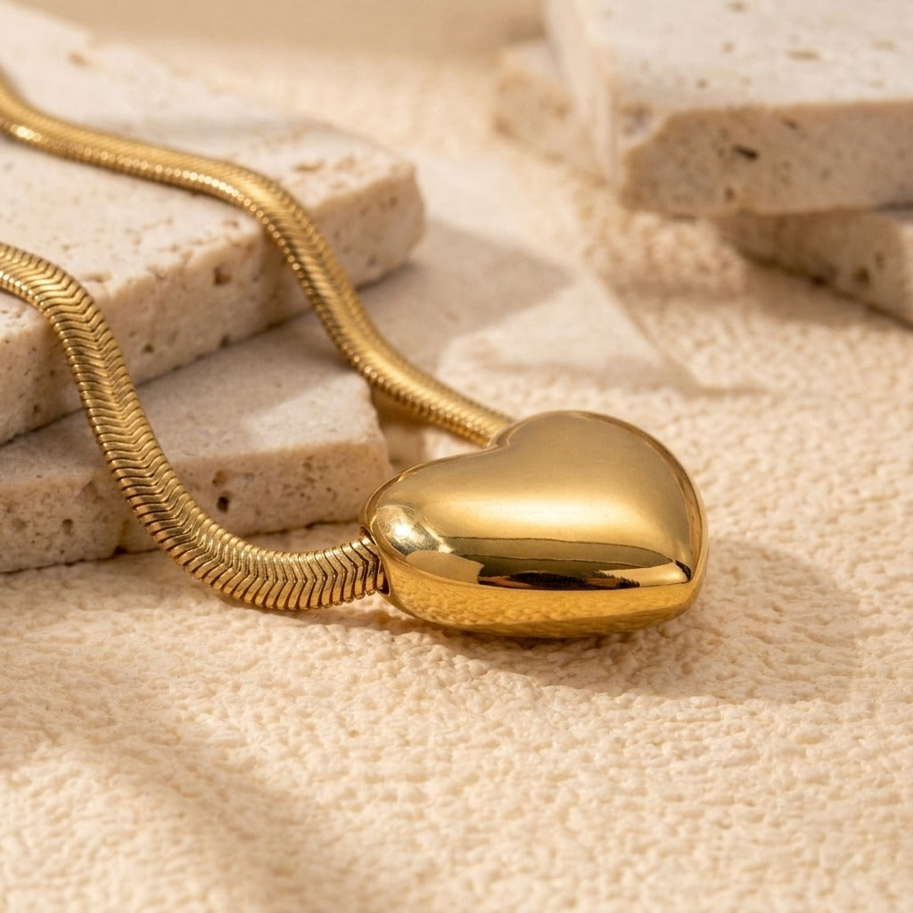 Amour Heart Neclace