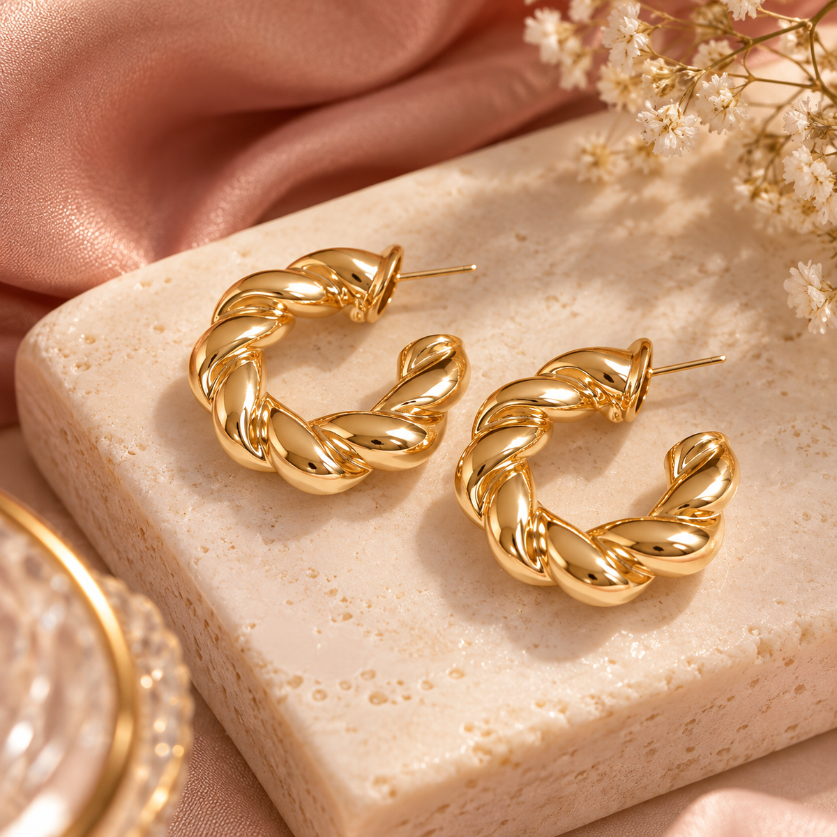 Golden-Twisted hoop
